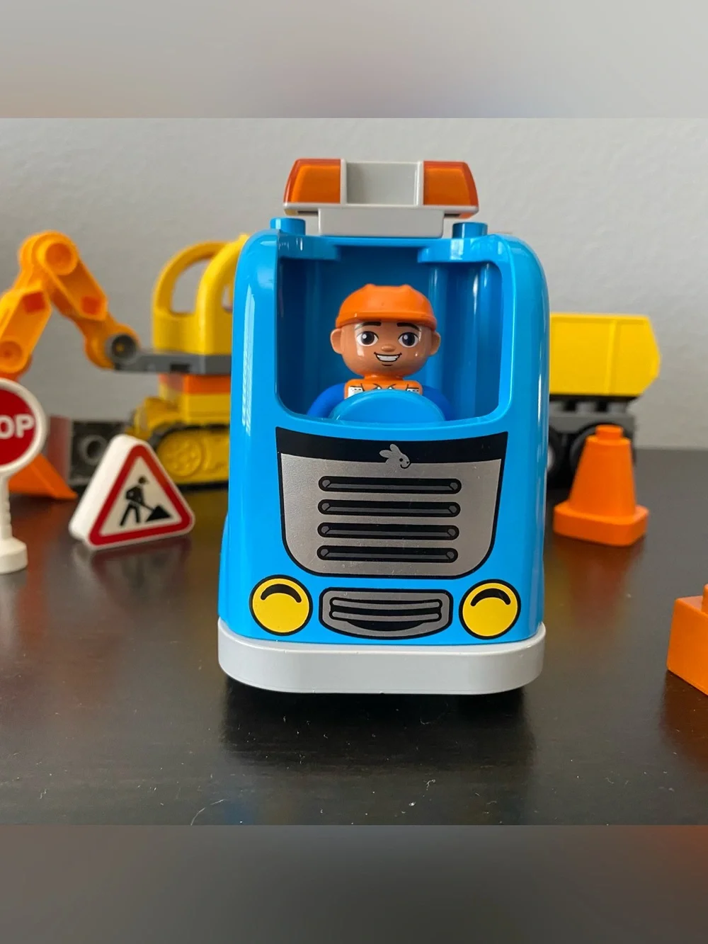 Lego Duplo Construction Truck & Figures Playset